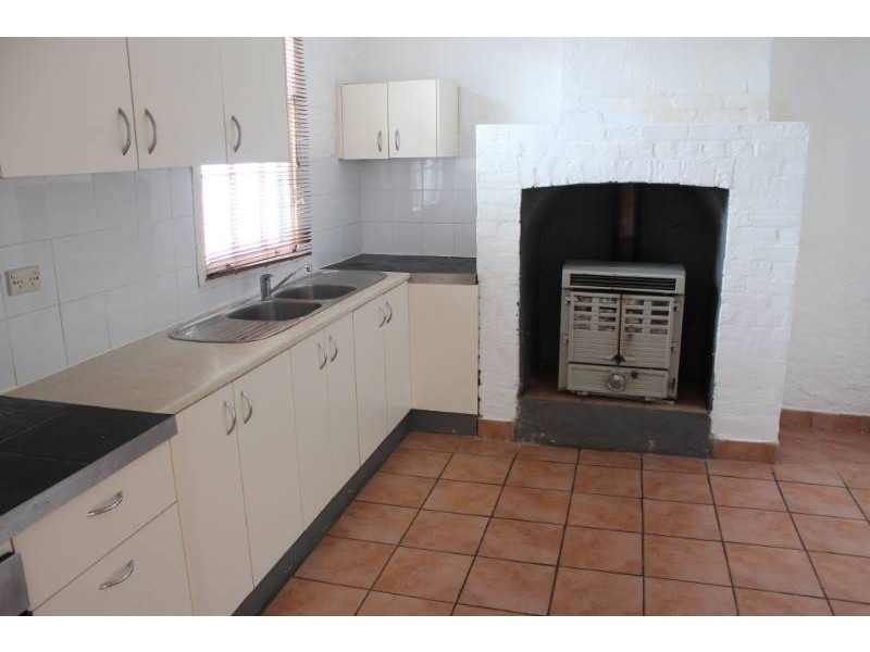 84 Rocket Street, Bathurst NSW 2795