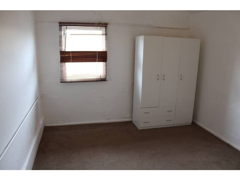 84 Rocket Street, Bathurst NSW 2795