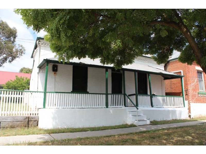 84 Rocket Street, Bathurst NSW 2795