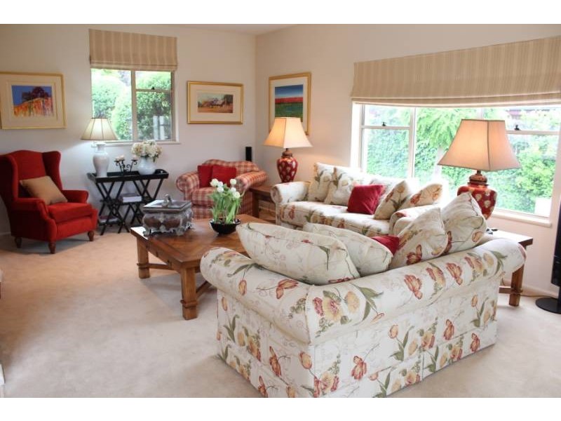 16 Cherrywood Crescent, Bathurst NSW 2795