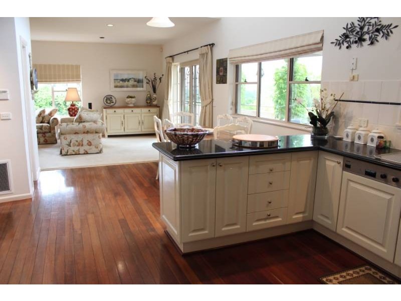 16 Cherrywood Crescent, Bathurst NSW 2795