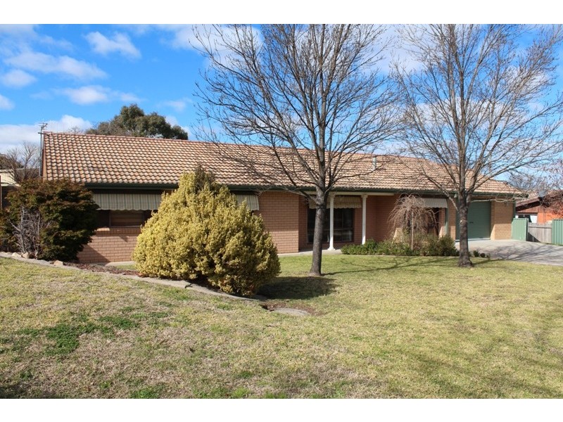 6 Merrick Close, Kelso NSW 2795