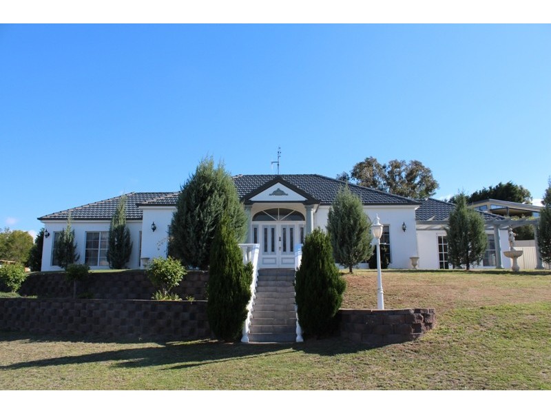 76 Osborne Avenue, Bathurst NSW 2795