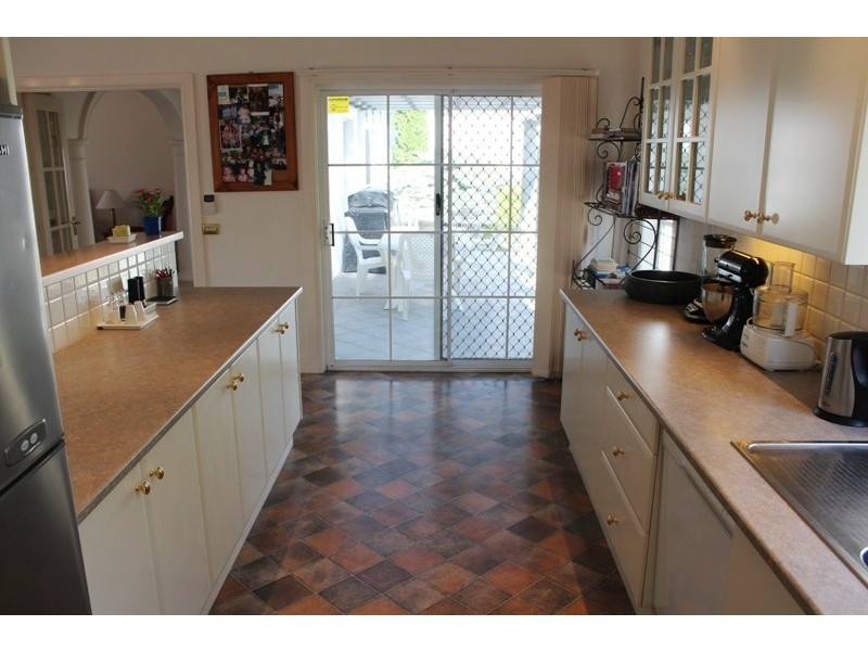 76 Osborne Avenue, Bathurst NSW 2795