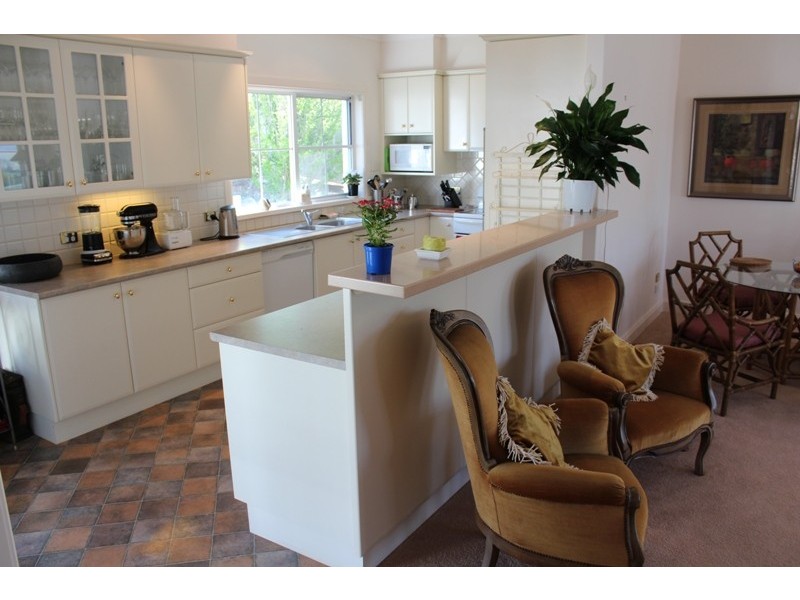 76 Osborne Avenue, Bathurst NSW 2795