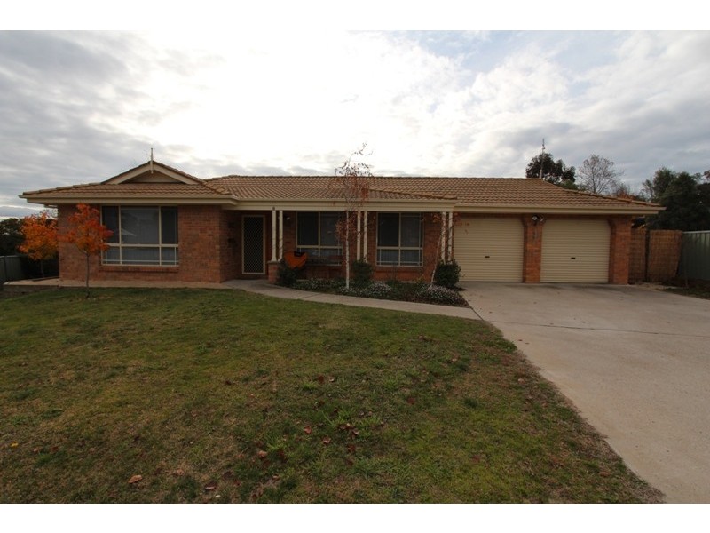 8 Keefe Close, Windradyne NSW 2795