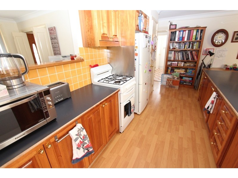 8 Keefe Close, Windradyne NSW 2795