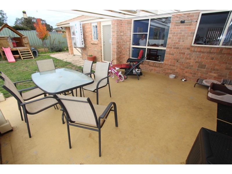 8 Keefe Close, Windradyne NSW 2795