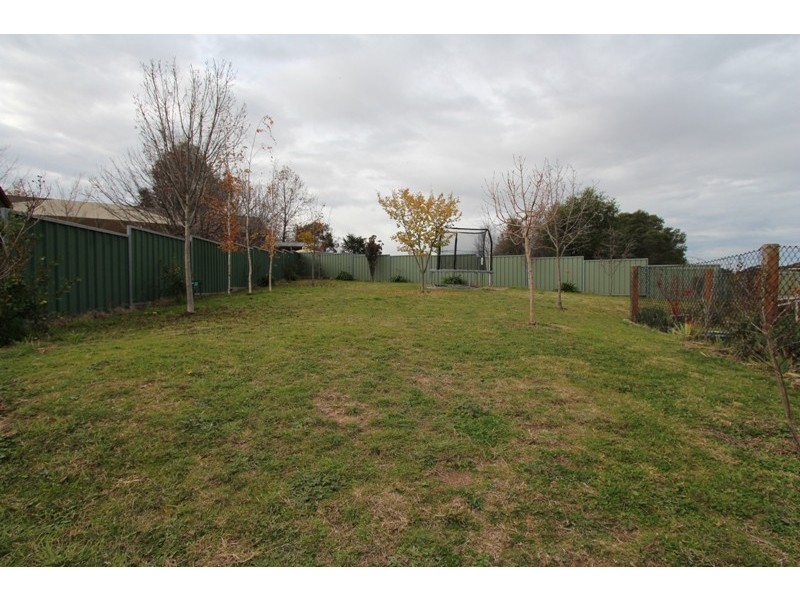 8 Keefe Close, Windradyne NSW 2795