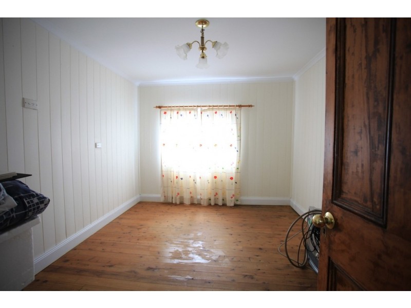 83 Morrisset Street, Bathurst NSW 2795