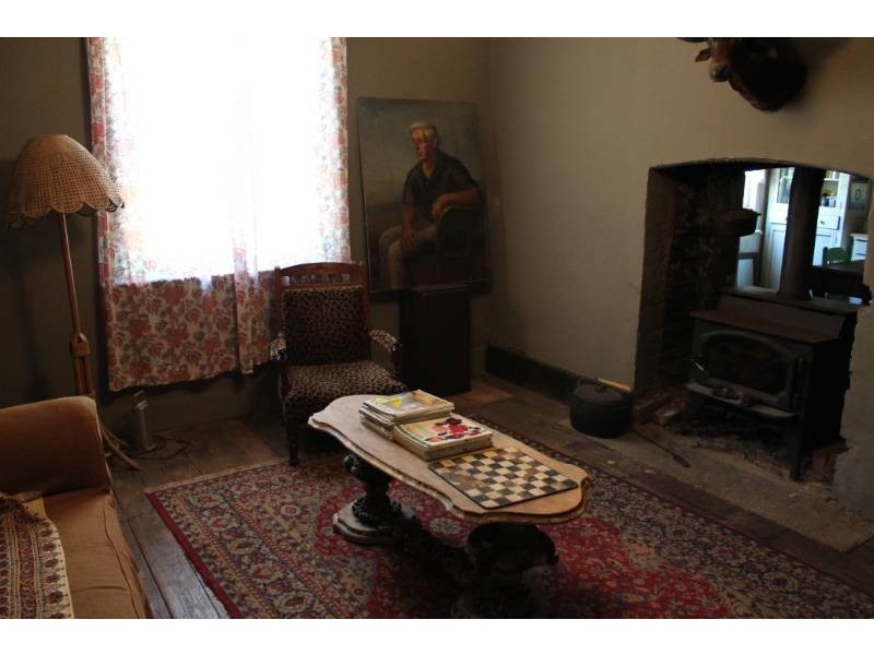 11 East Street, Bathurst NSW 2795