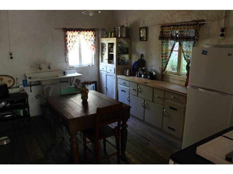 11 East Street, Bathurst NSW 2795