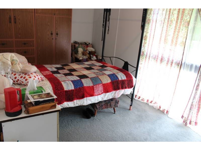 15 Alamein Walk, Bathurst NSW 2795