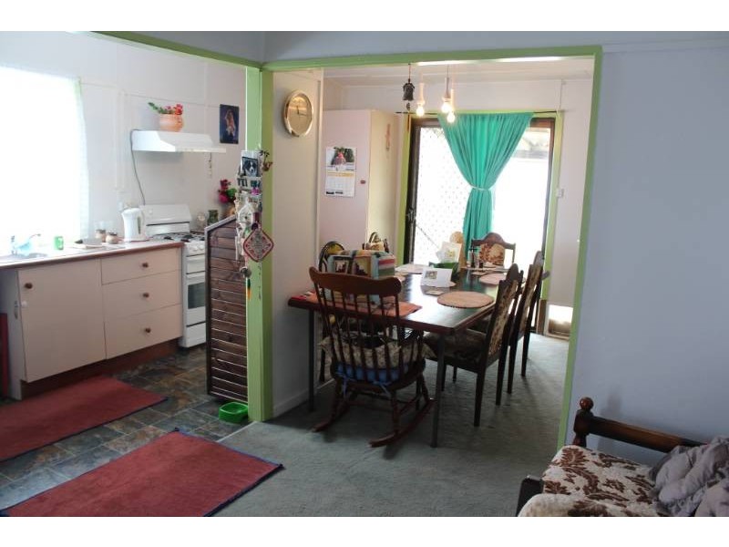 15 Alamein Walk, Bathurst NSW 2795