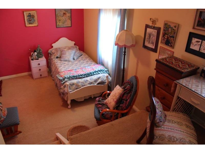 247 Bentinck Street, Bathurst NSW 2795