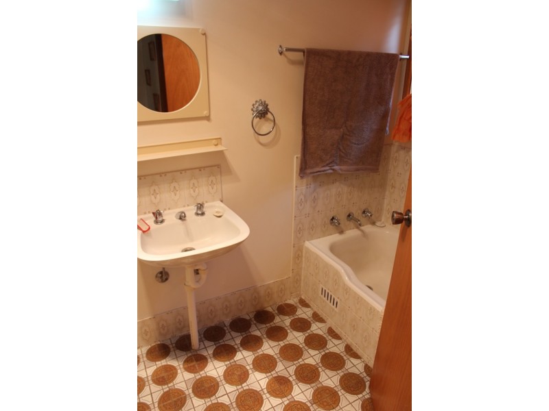 34 College Road, Bathurst NSW 2795