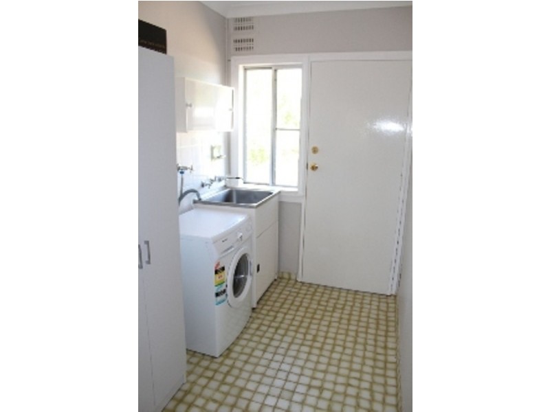 16 Gormans Hill Road, Bathurst NSW 2795