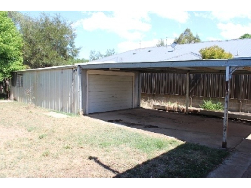 16 Gormans Hill Road, Bathurst NSW 2795
