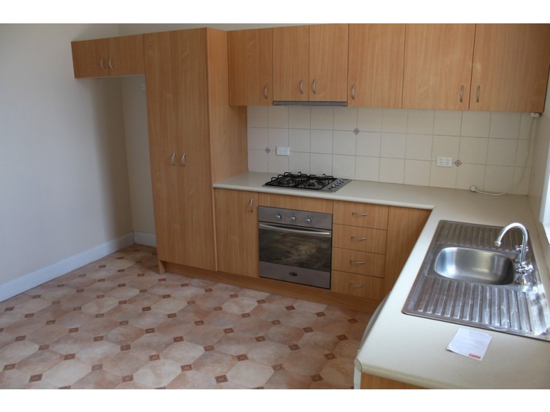 17 Oakes Street, Bathurst NSW 2795