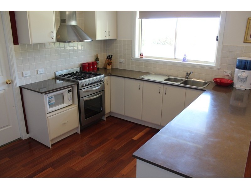 99 Blue Ridge Drive, Bathurst NSW 2795