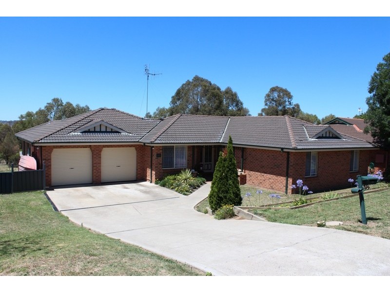 63 Green Street, Bathurst NSW 2795