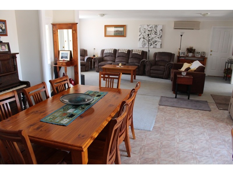 63 Green Street, Bathurst NSW 2795