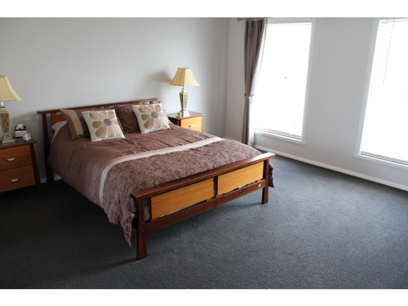 28 Cheviot Drive, Bathurst NSW 2795