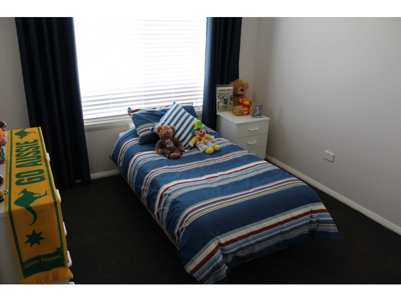 28 Cheviot Drive, Bathurst NSW 2795