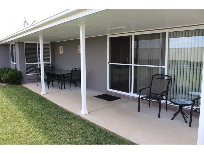 28 Cheviot Drive, Bathurst NSW 2795