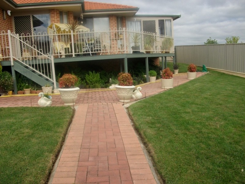 13 Stinson Street, Bathurst NSW 2795