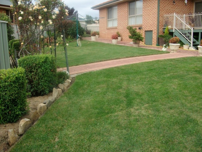 13 Stinson Street, Bathurst NSW 2795