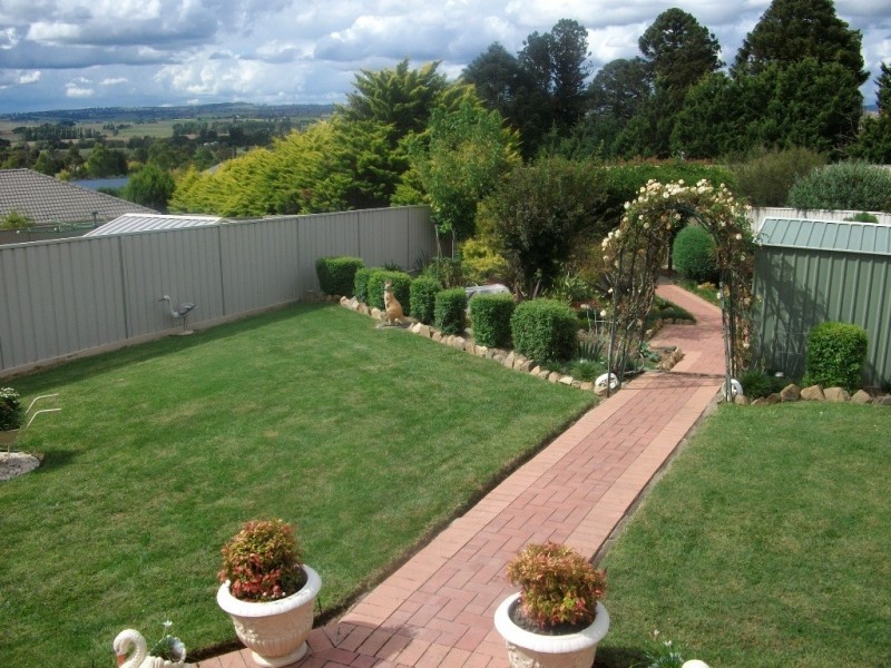 13 Stinson Street, Bathurst NSW 2795