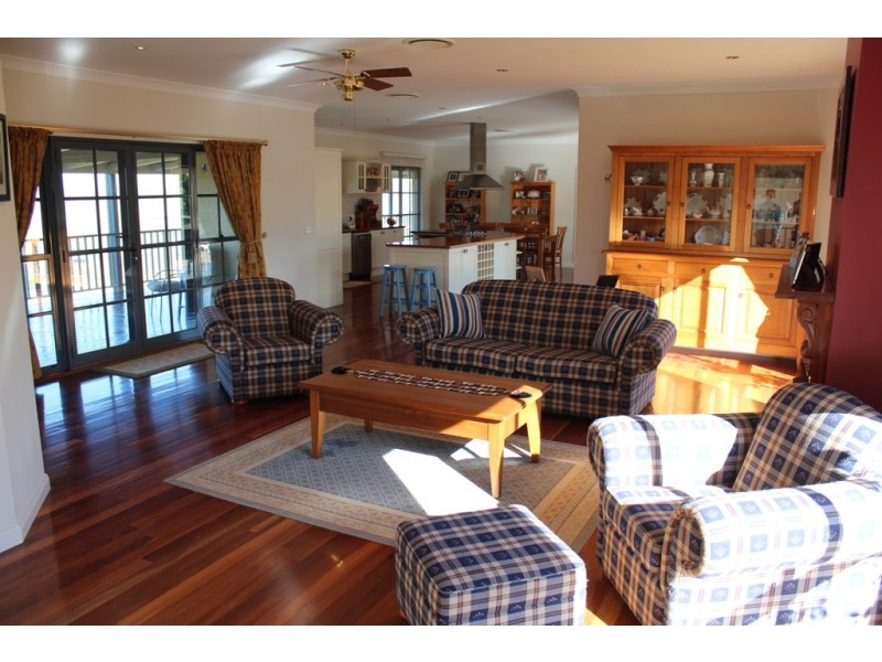 51 Hartwood Avenue, Bathurst NSW 2795