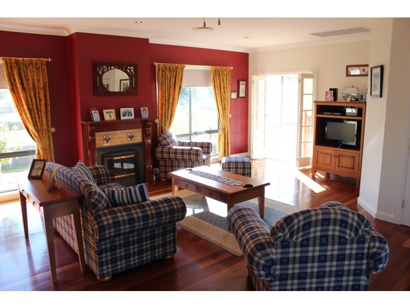 51 Hartwood Avenue, Bathurst NSW 2795