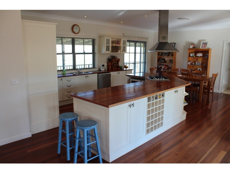 51 Hartwood Avenue, Bathurst NSW 2795