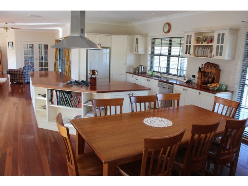 51 Hartwood Avenue, Bathurst NSW 2795