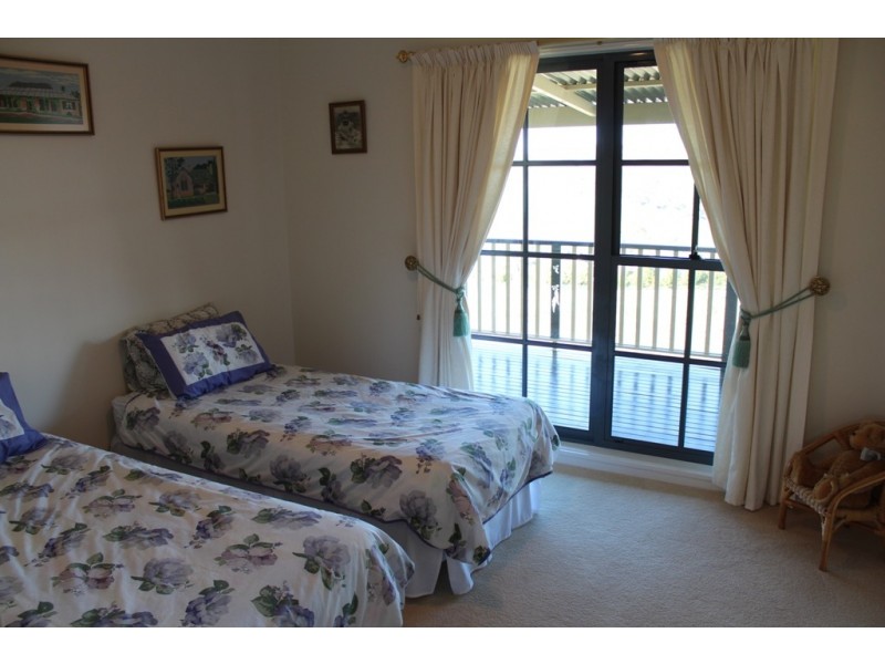 51 Hartwood Avenue, Bathurst NSW 2795