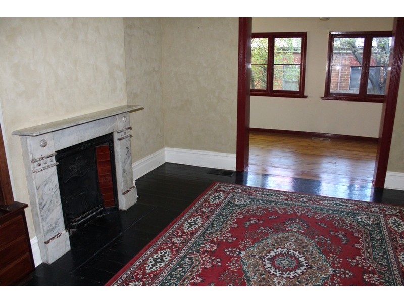 166 Rocket Street, Bathurst NSW 2795