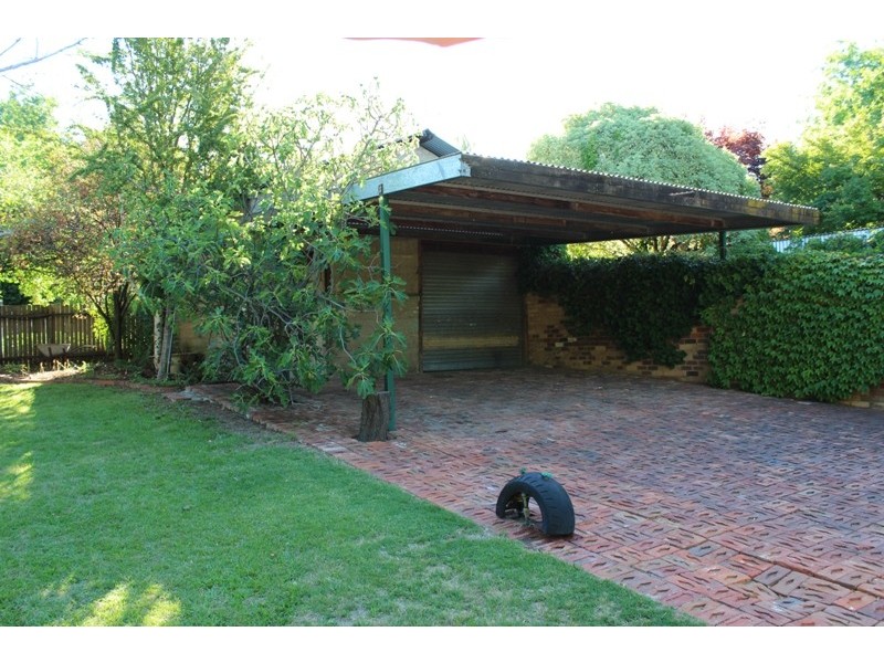 166 Rocket Street, Bathurst NSW 2795