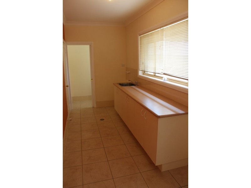 55 Ilumba Way, Bathurst NSW 2795