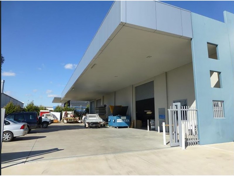 6 Irving Place, Bathurst NSW 2795