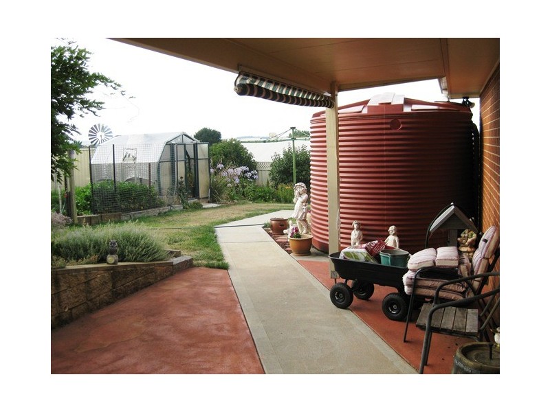 14 Piggott Place, Blayney NSW 2799