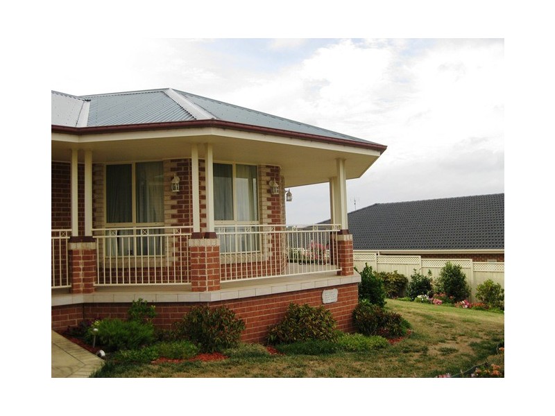 14 Piggott Place, Blayney NSW 2799