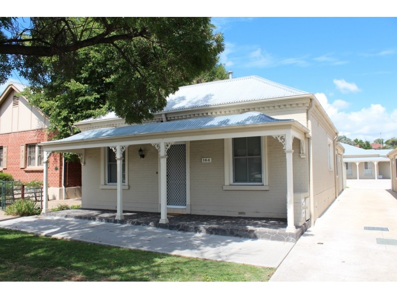 164 Piper Street, Bathurst NSW 2795