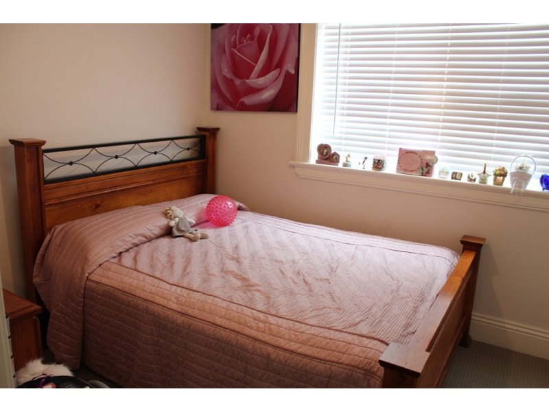 166 Piper Street, Bathurst NSW 2795