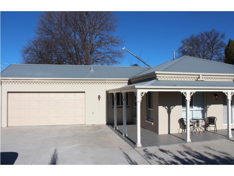 164a and164b Piper Street, Bathurst NSW 2795