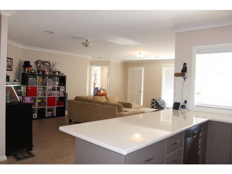 164a and164b Piper Street, Bathurst NSW 2795