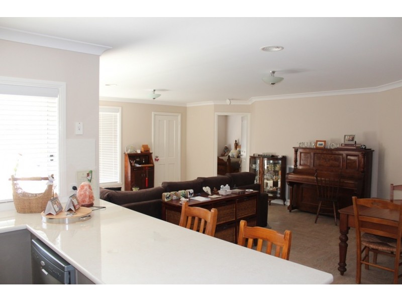 164a and164b Piper Street, Bathurst NSW 2795