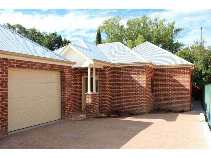 299 Russell Street, Bathurst NSW 2795