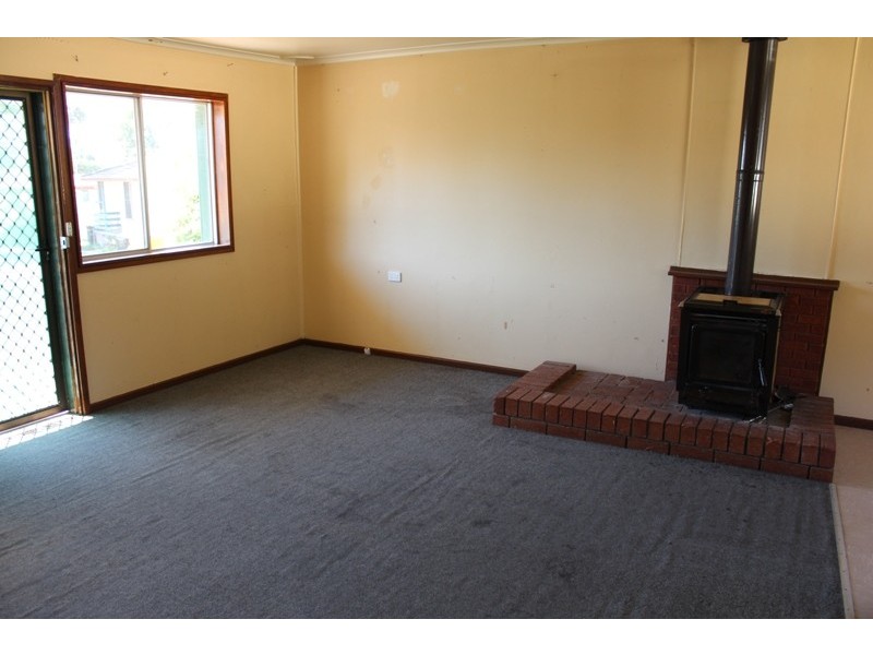 11 Arunta Street, Bathurst NSW 2795